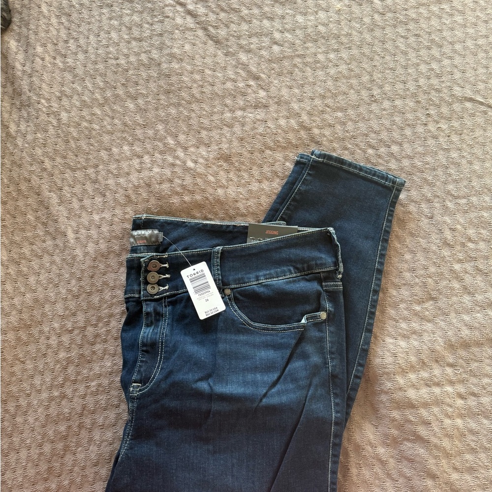 Torrid Woman’s Plus Super Soft Jeggings 26W Regular NWT Skinny - Picture 6 of 7